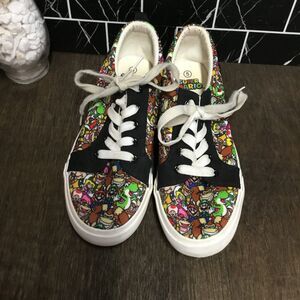 Nintendo Super Mario Bros. Shoes – Size 5 – Colorful Character Print